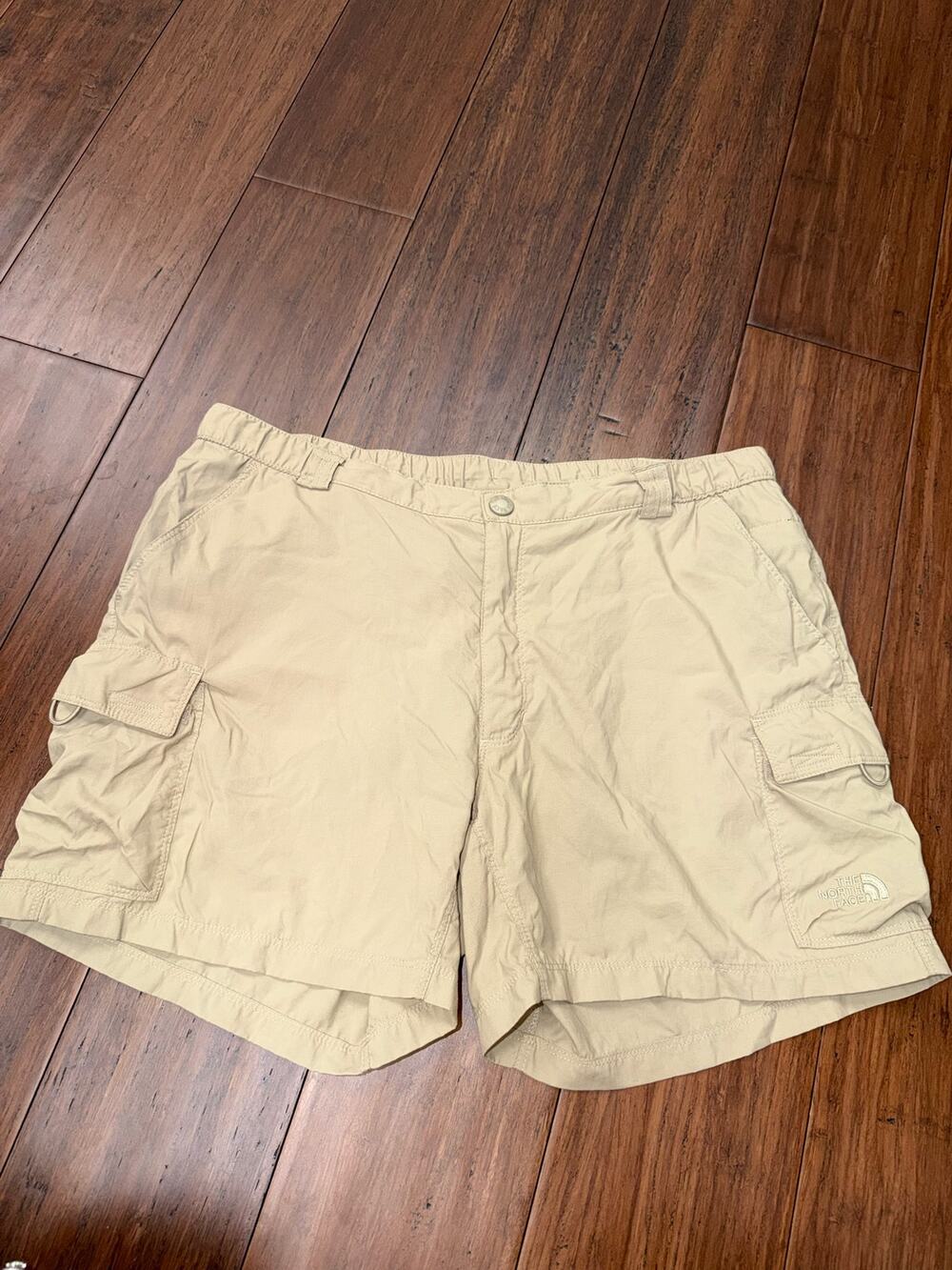 The North Face hiking cargo shorts khaki 12 women’s